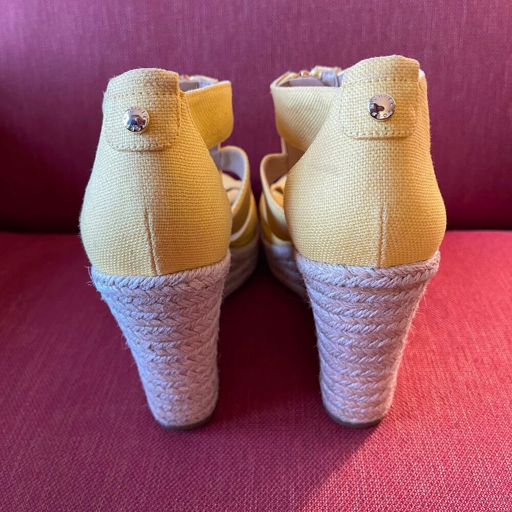 Michael Kors Yellow Canvas Espadrille Wedge Sandals Gold Zip Size 8.5 M Heels - Picture 3 of 8
